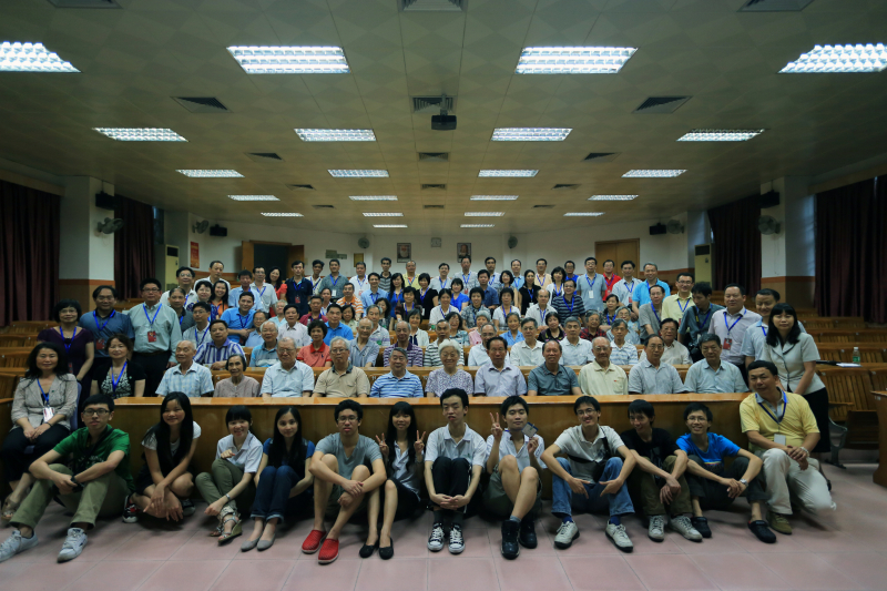 忆往昔峥嵘岁月，看今朝各路英才 