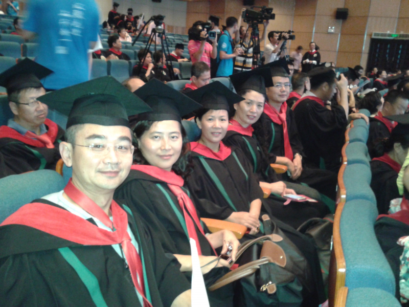 芳草有情化院情长