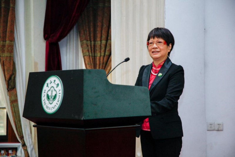 芙兰润心，志洁行芳——3044永利集团物理学院、3044永利集团2017年“芙兰励教奖学金” 颁奖典礼顺利举行